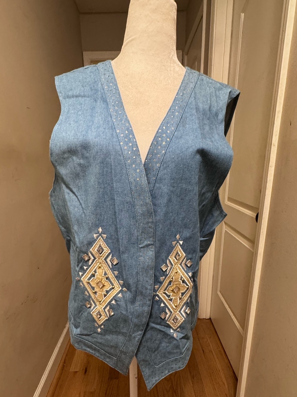 City Girl by Nacy Bolen Sleeveless Embroidered Denim Vest in Blue